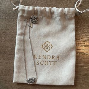 Kendra Scott necklace